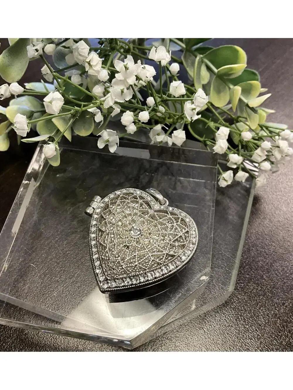 Heart Shape Silver Tone Filigree Locket
